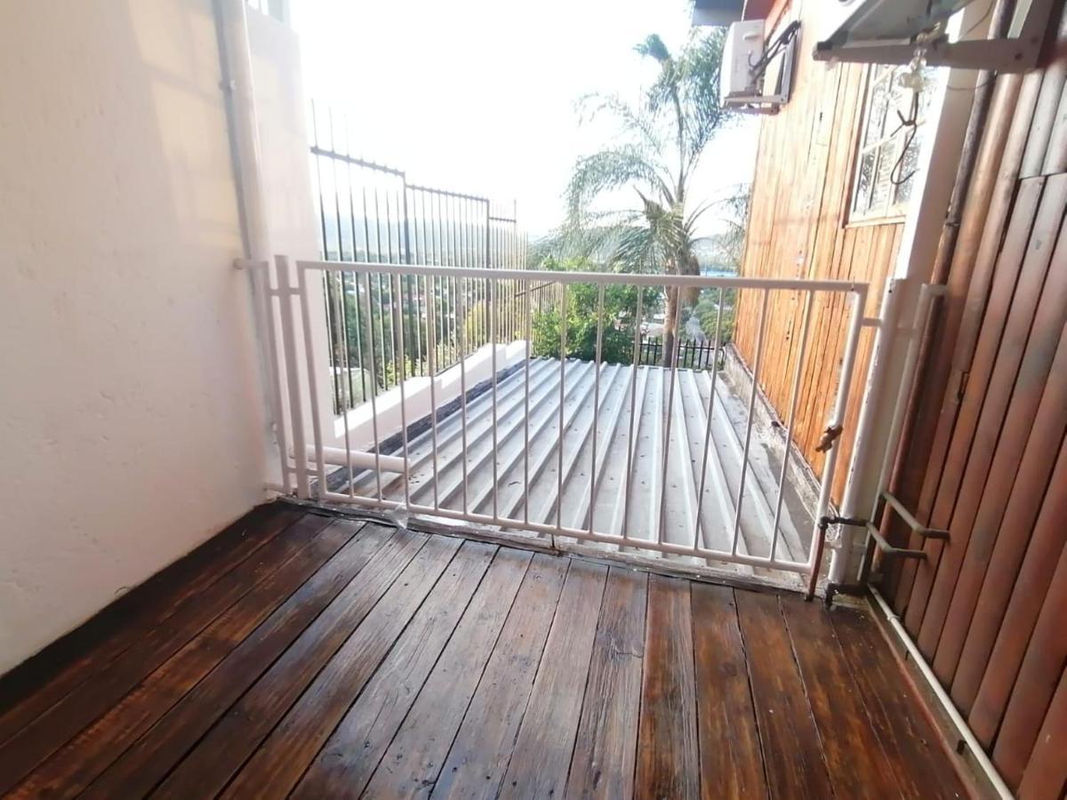 Palm View Guest House Pretoria Bagian luar foto