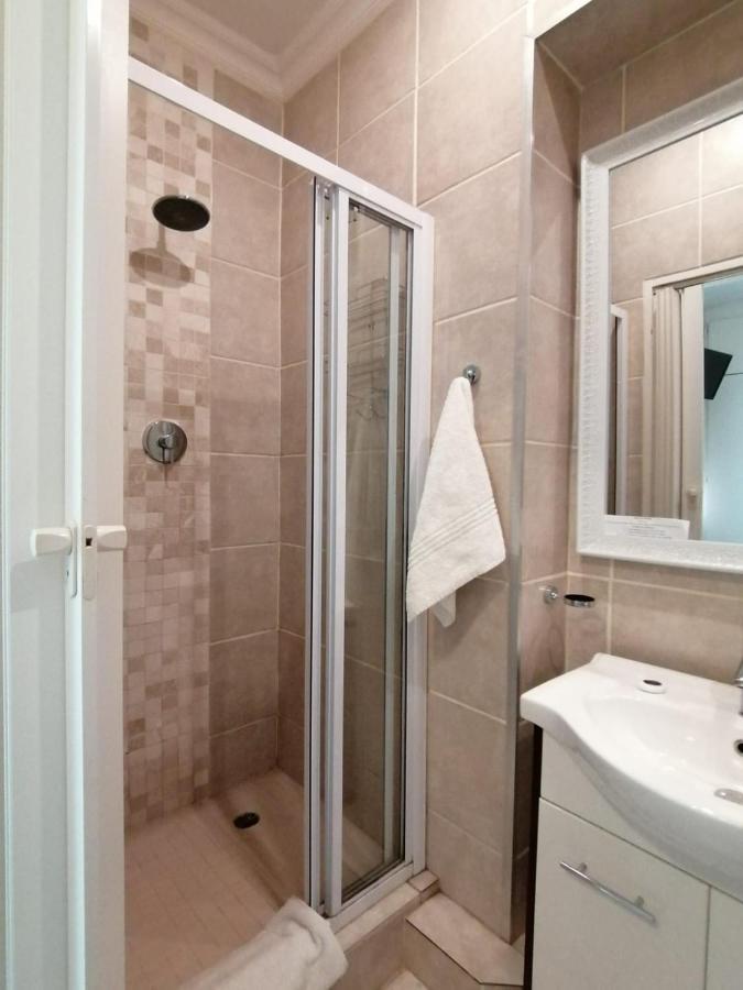 Palm View Guest House Pretoria Bagian luar foto