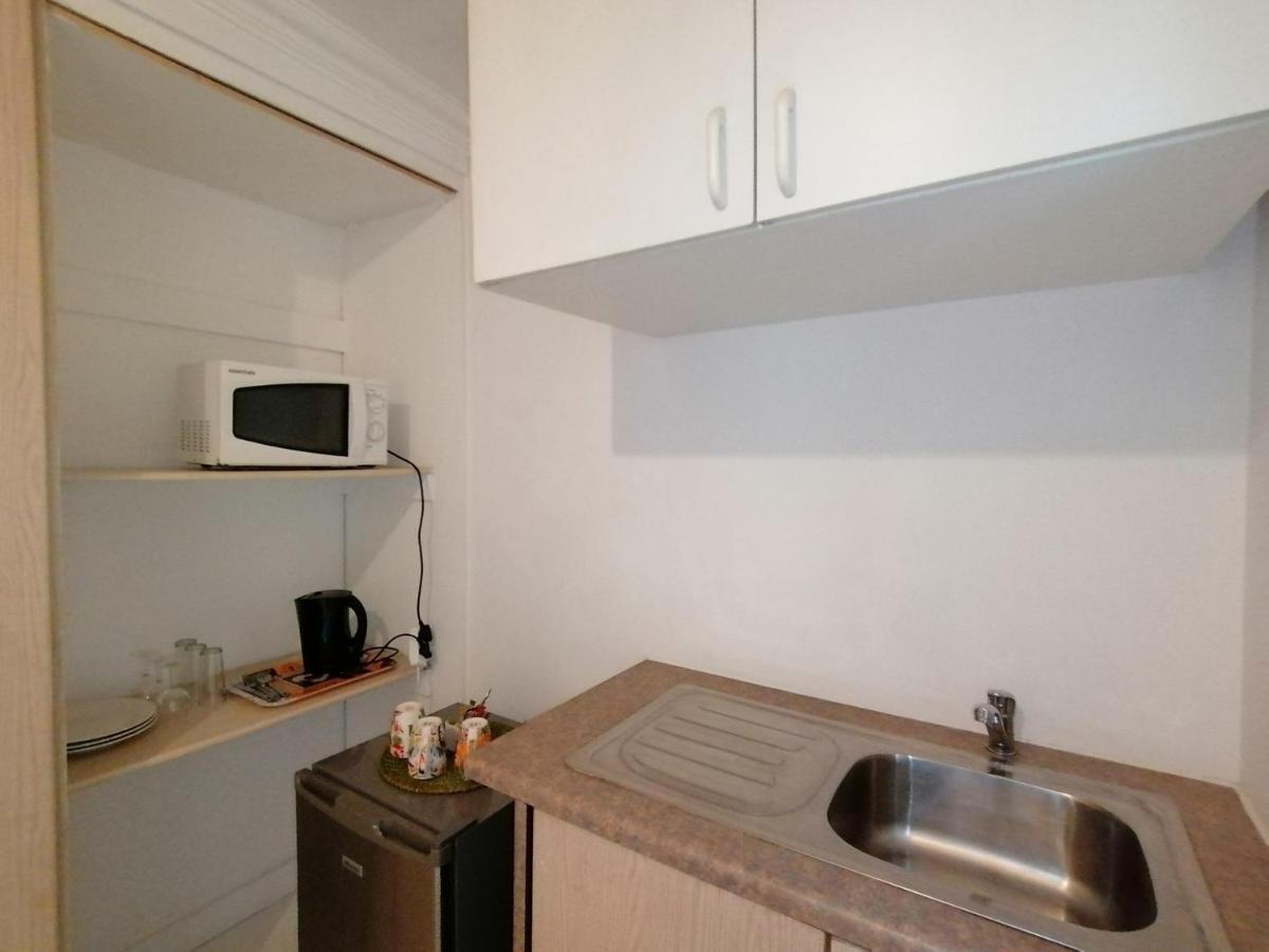 Palm View Guest House Pretoria Bagian luar foto